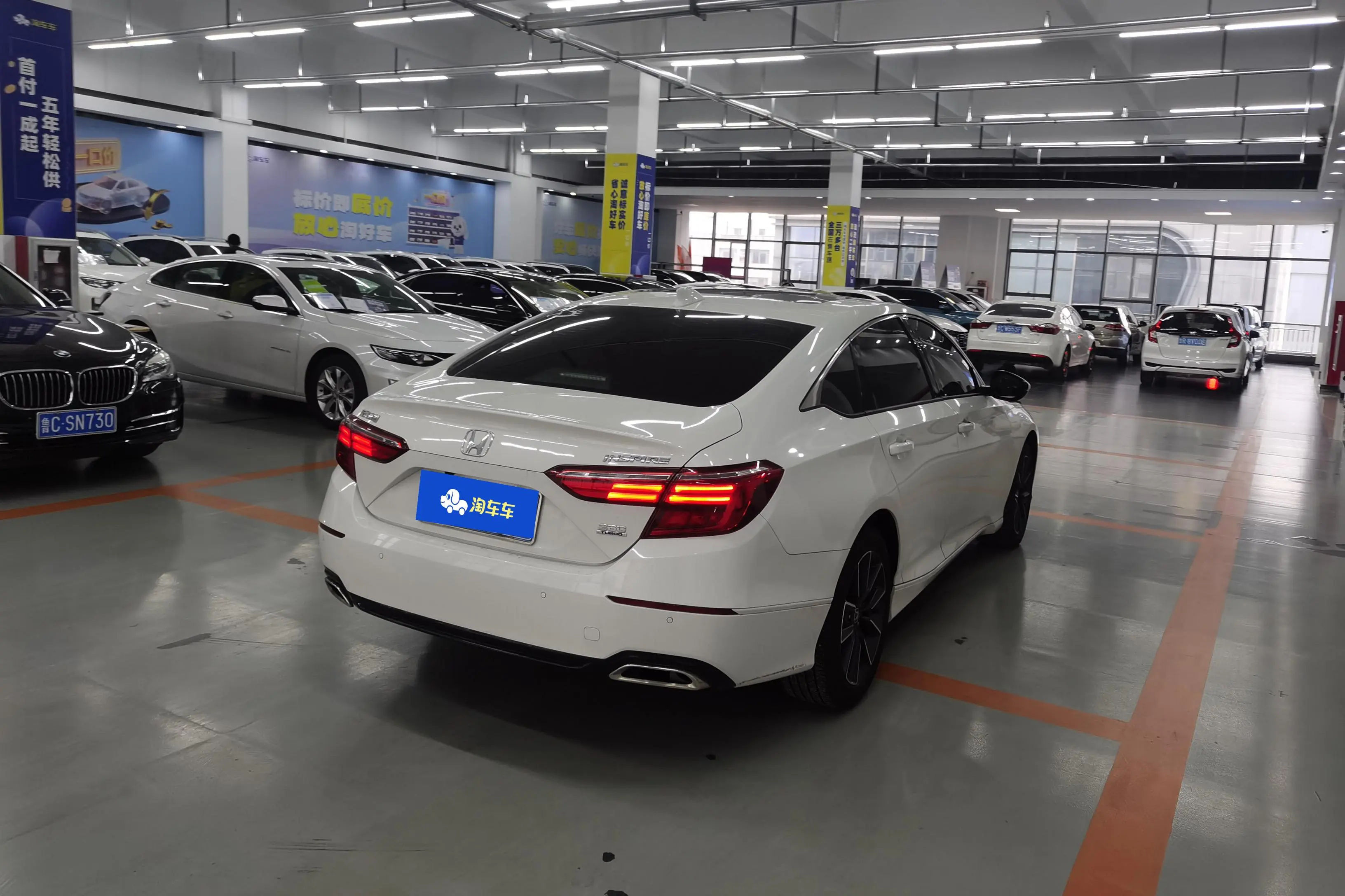 Honda Inspire (Yingshipai)  из Китая