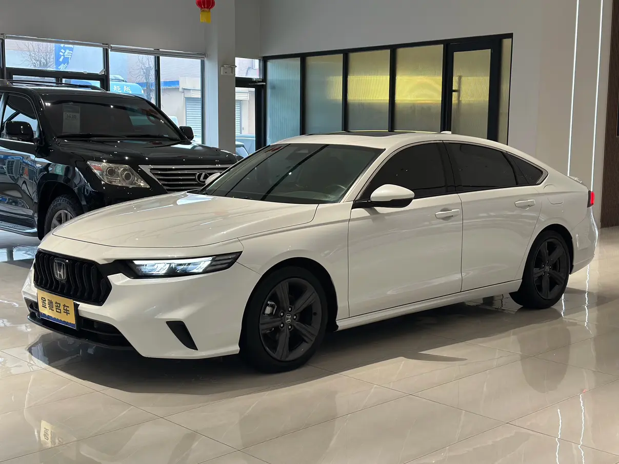 Honda Inspire (Yingshipai)  из Китая