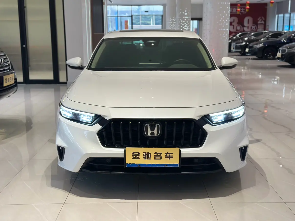 Honda Inspire (Yingshipai)  из Китая