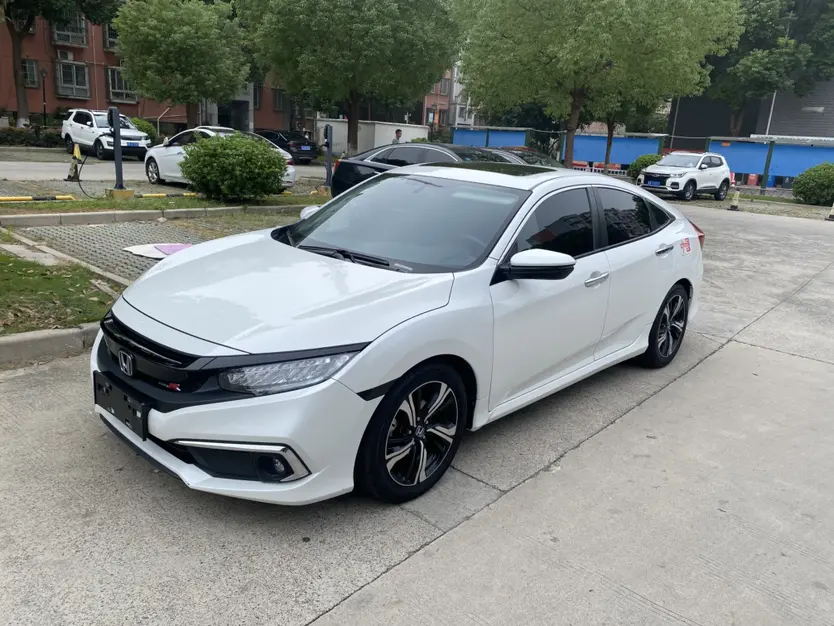 Honda Civic  из Китая