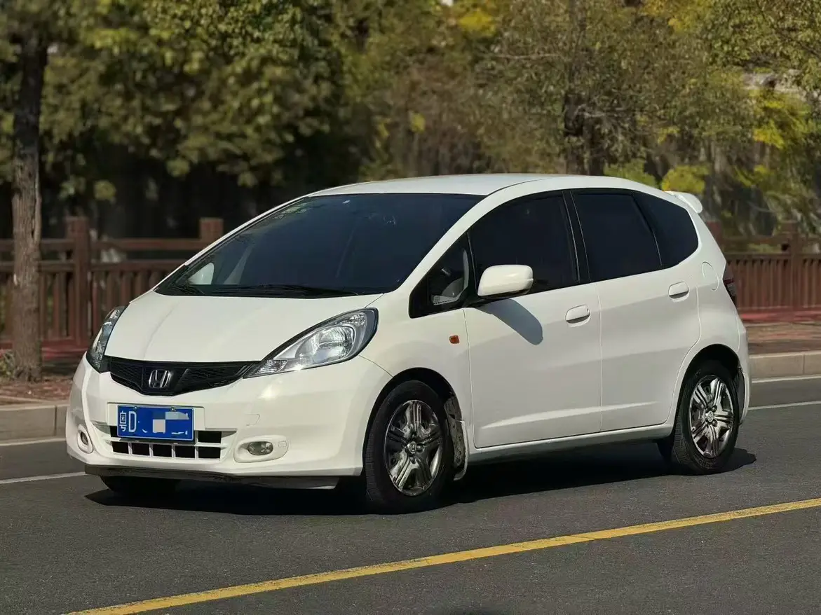 Honda Fit  из Китая
