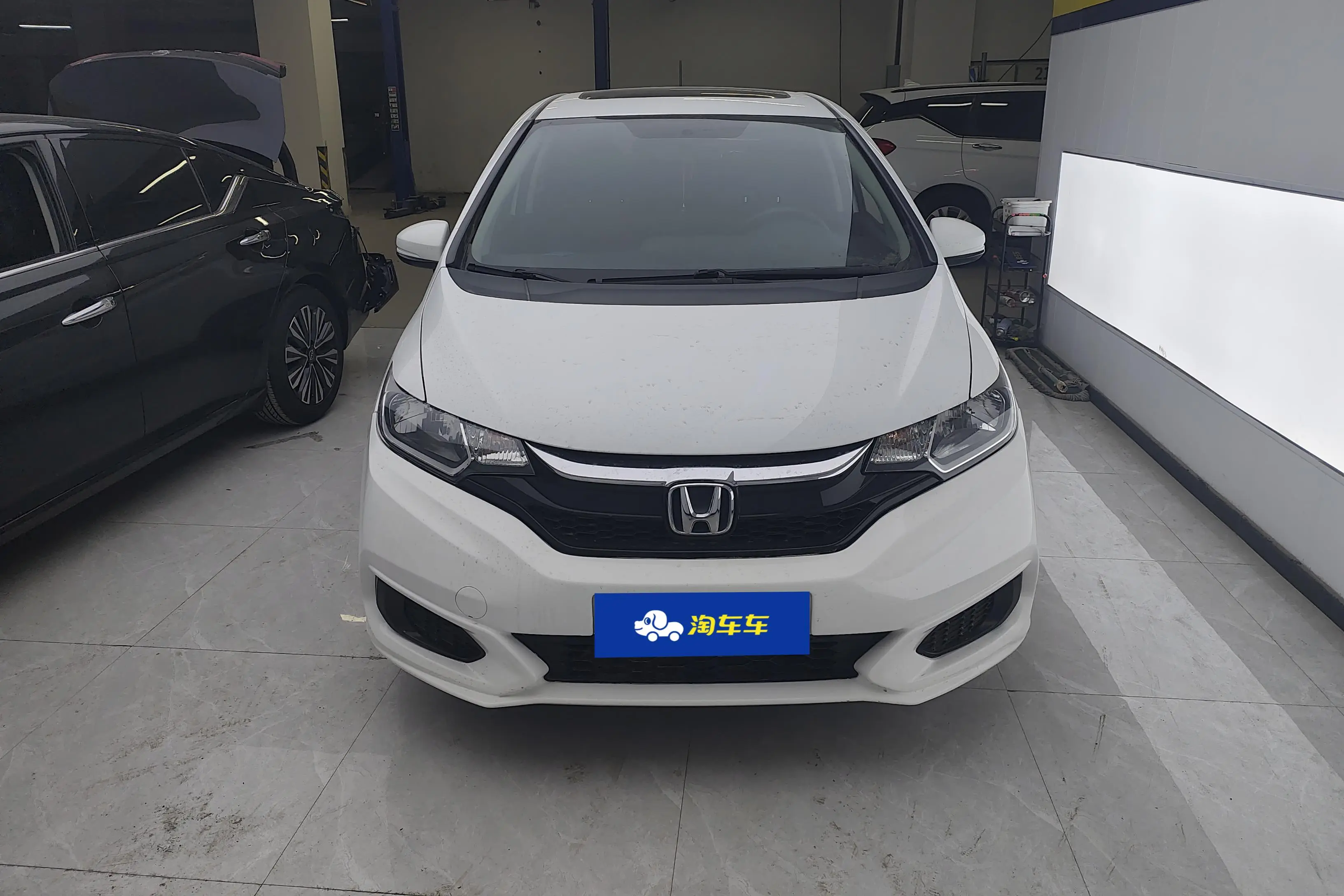 Honda Fit  из Китая