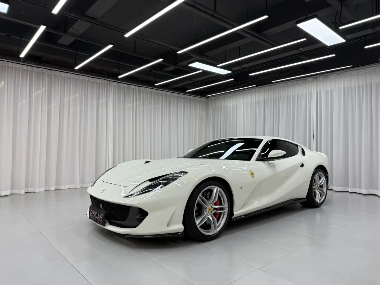 Ferrari 812  из Китая