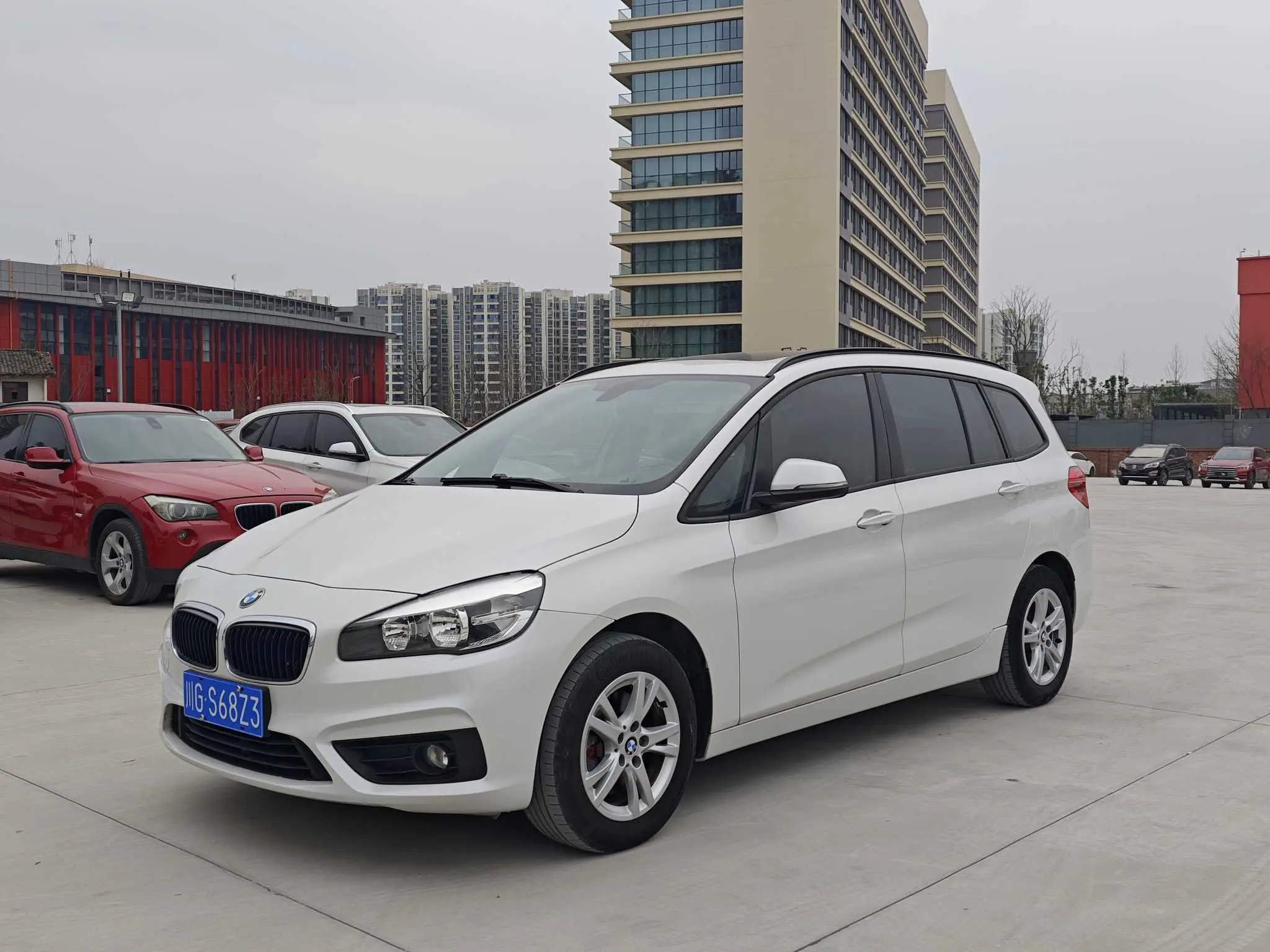 BMW 2 Series Active Tourer  из Китая