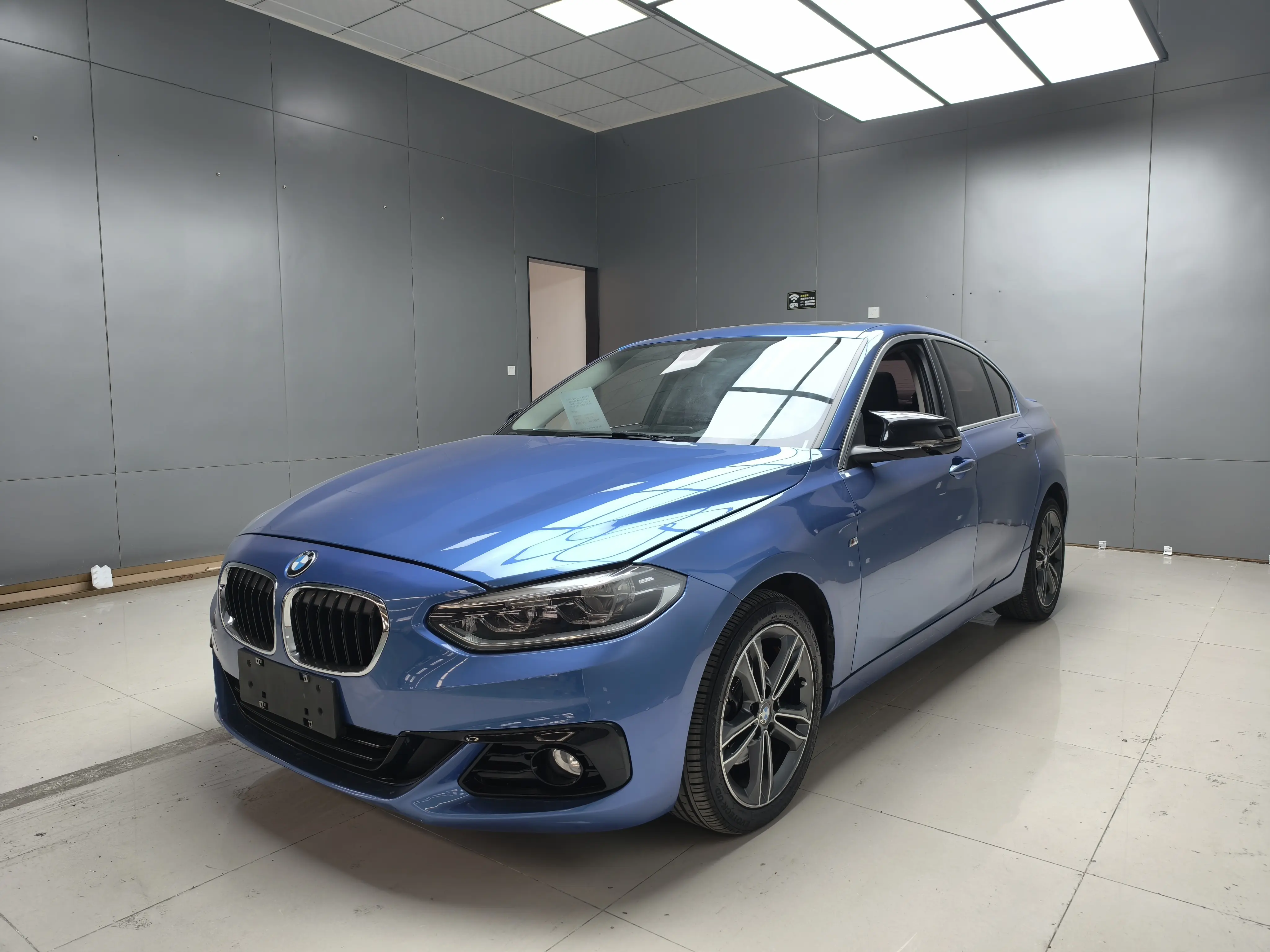 BMW 1 Series  из Китая