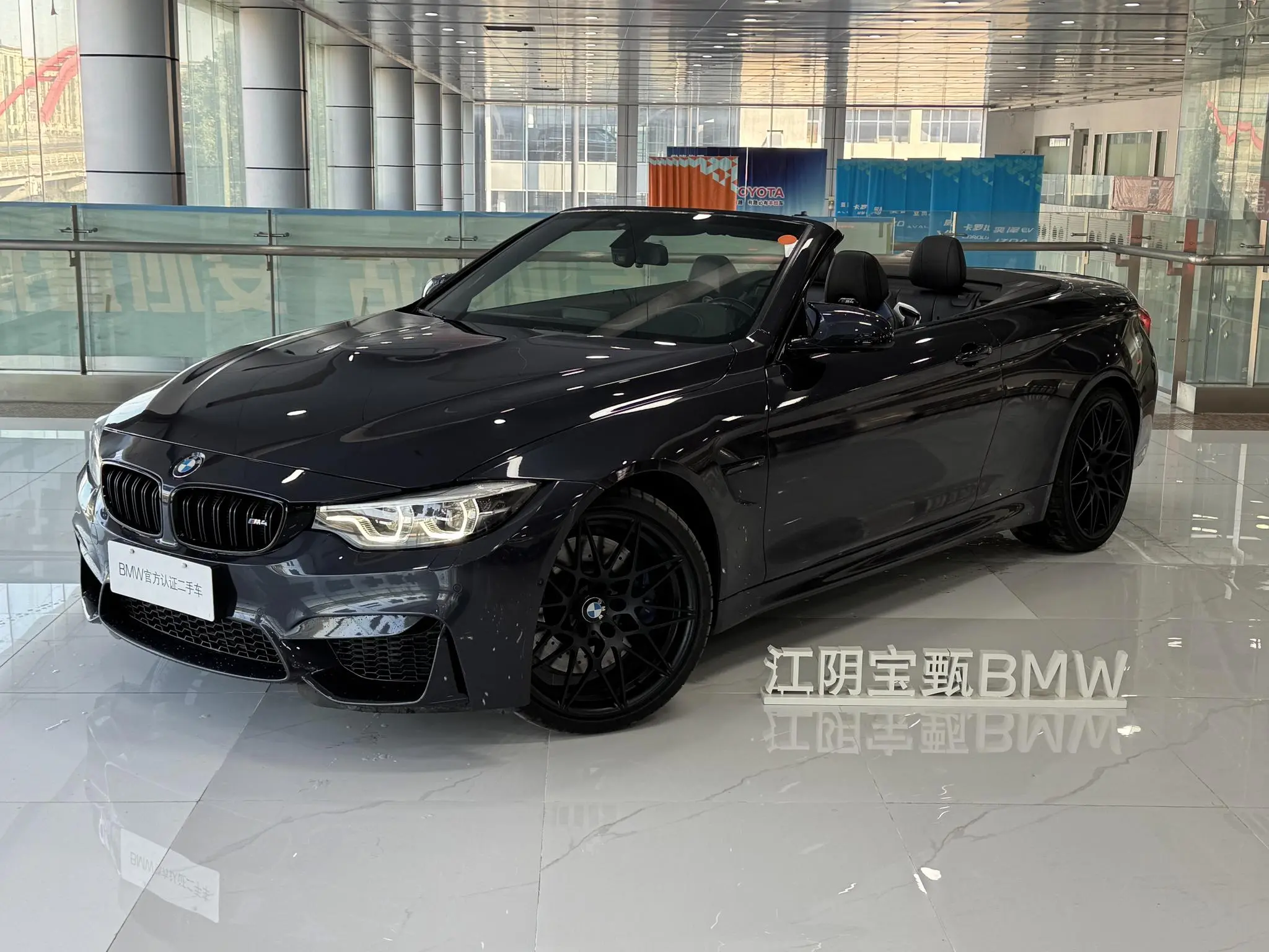 BMW M4  из Китая