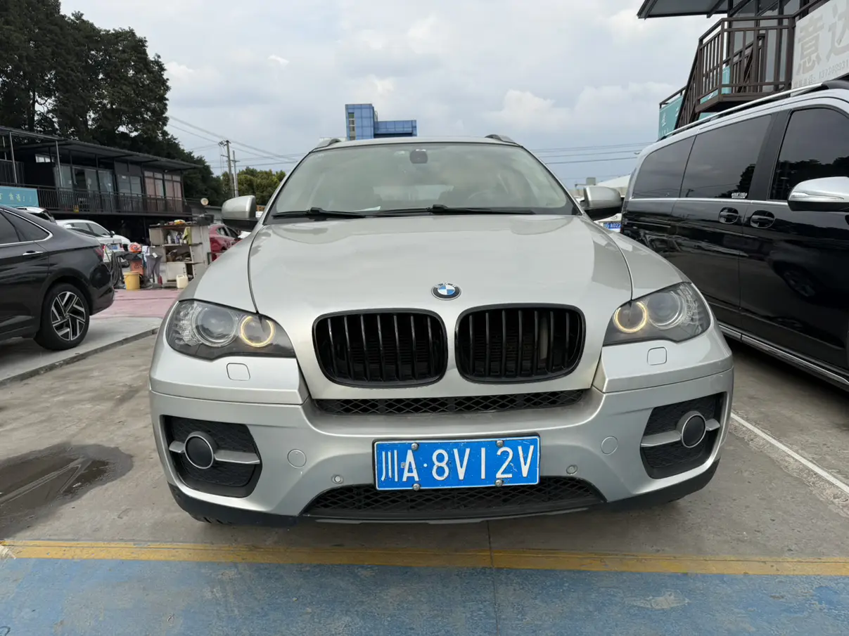 BMW X6  из Китая