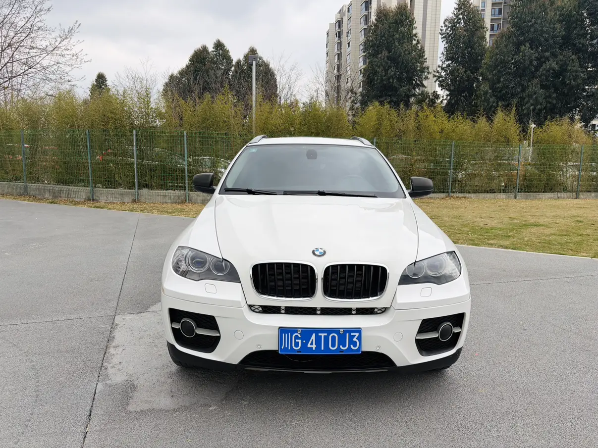 BMW X6  из Китая