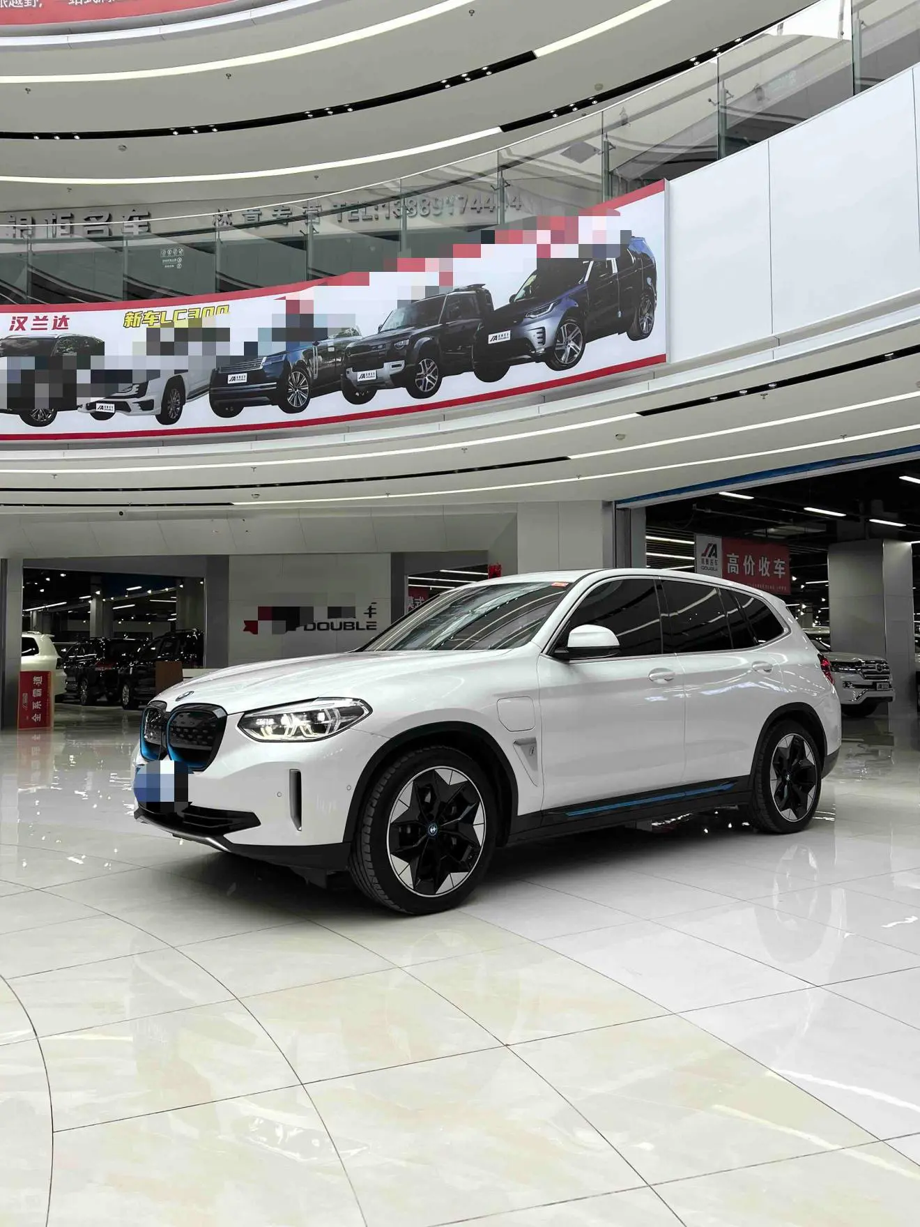 BMW iX3  из Китая