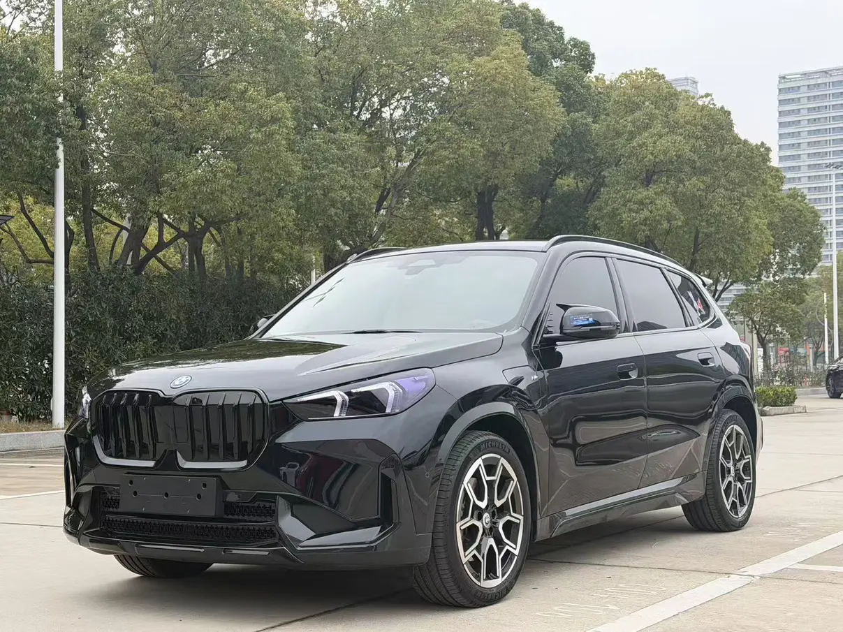 BMW iX1  из Китая