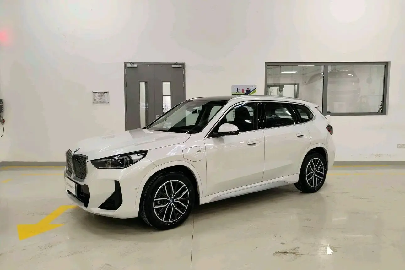 BMW iX1  из Китая