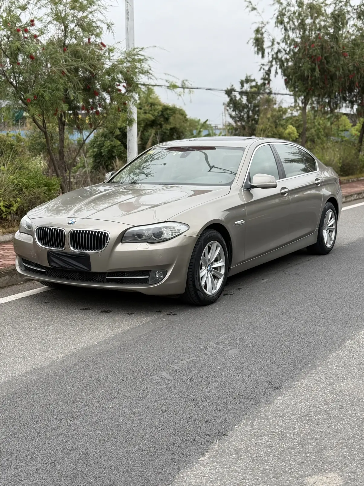 BMW 5 Series  из Китая