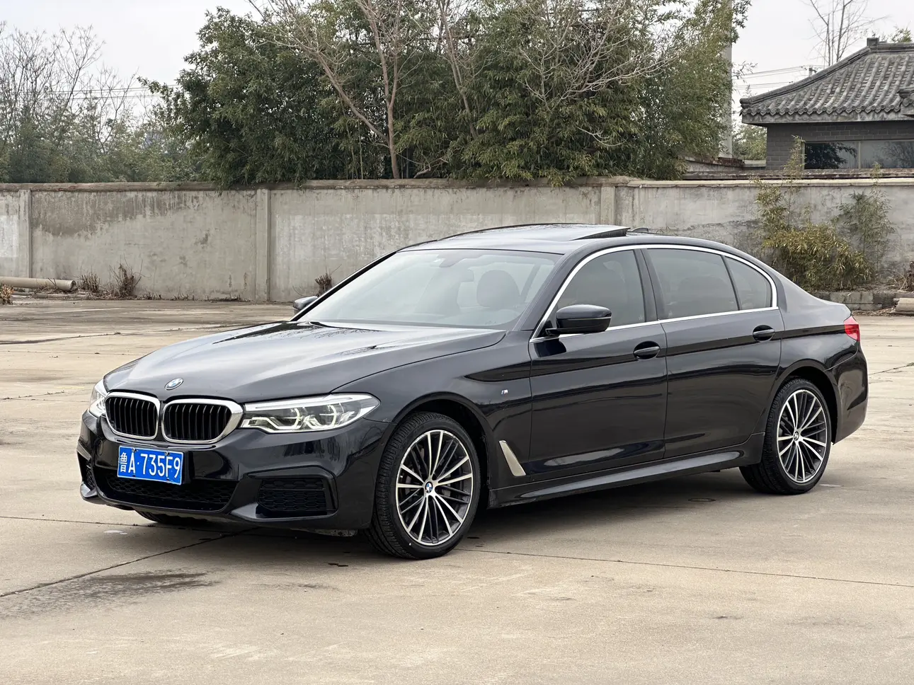BMW 5 Series  из Китая