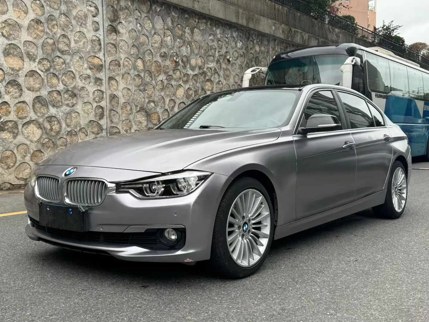 BMW 3 Series  из Китая