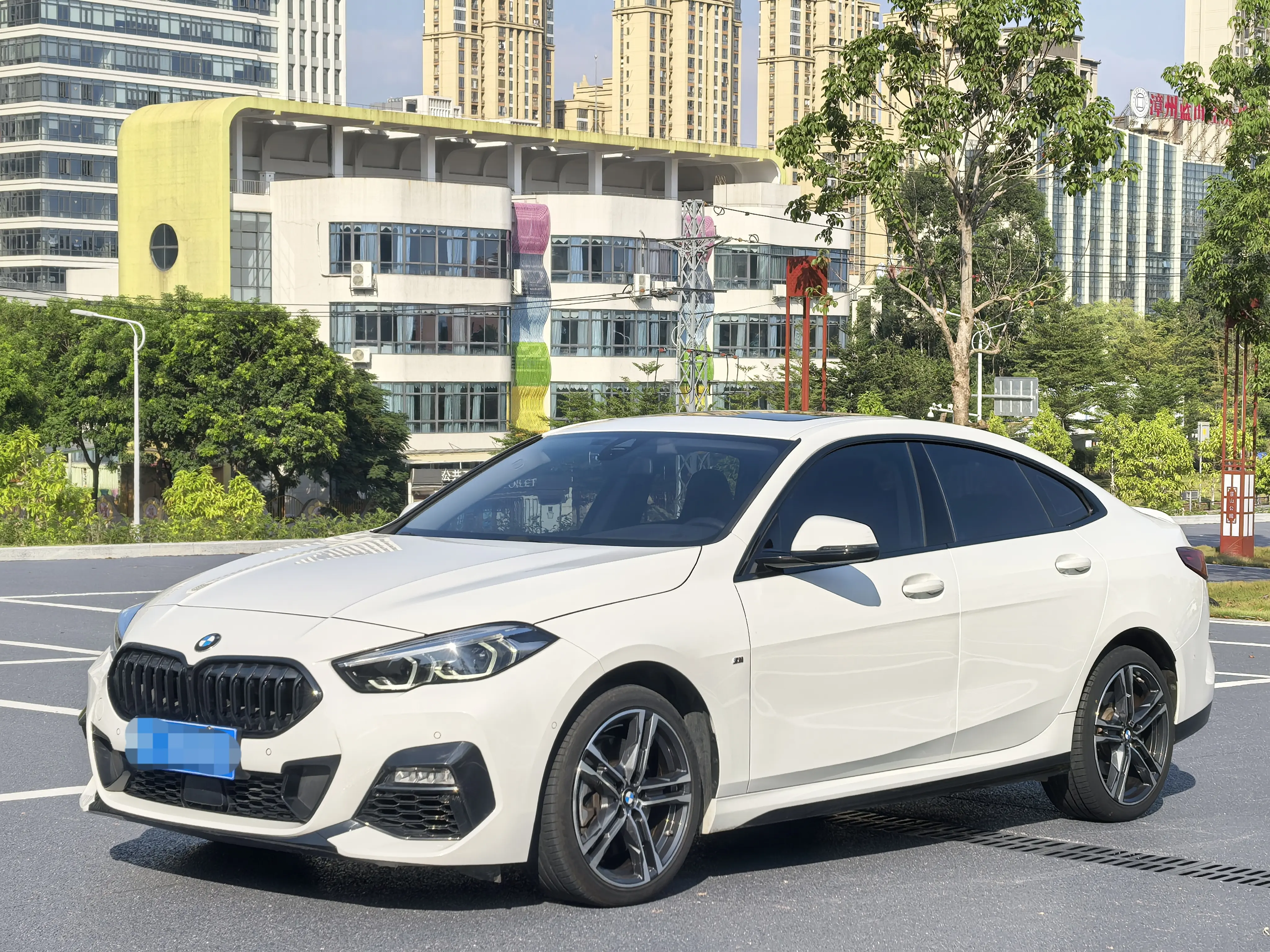 BMW 2 Series  из Китая