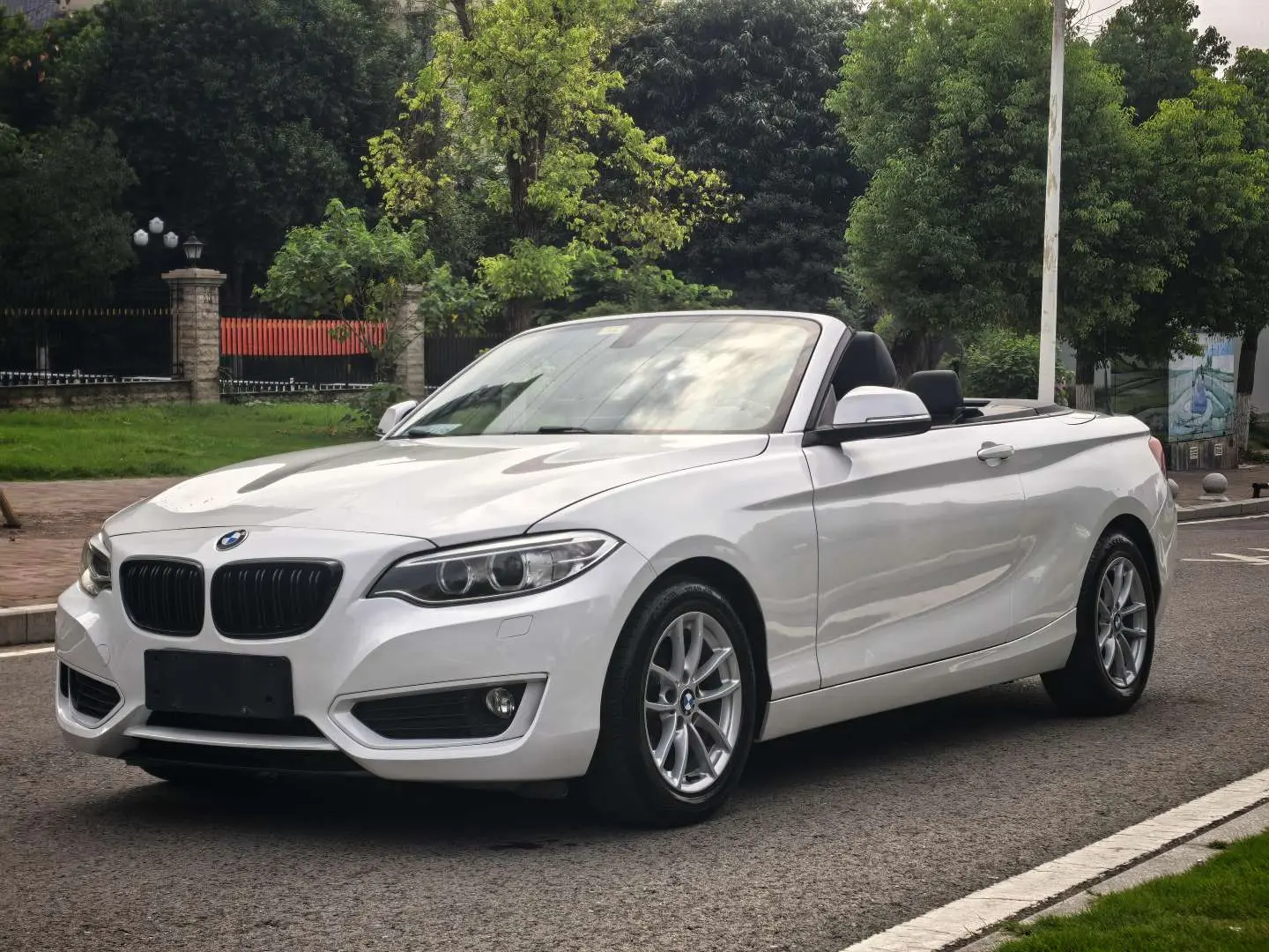 BMW 2 Series  из Китая