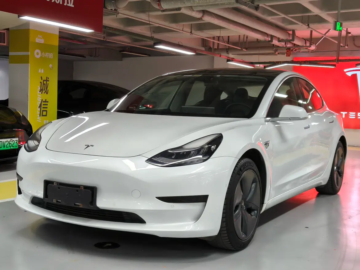 Tesla Model 3  из Китая