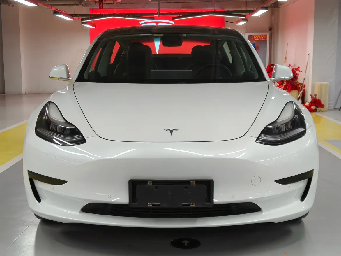 Tesla Model 3  из Китая