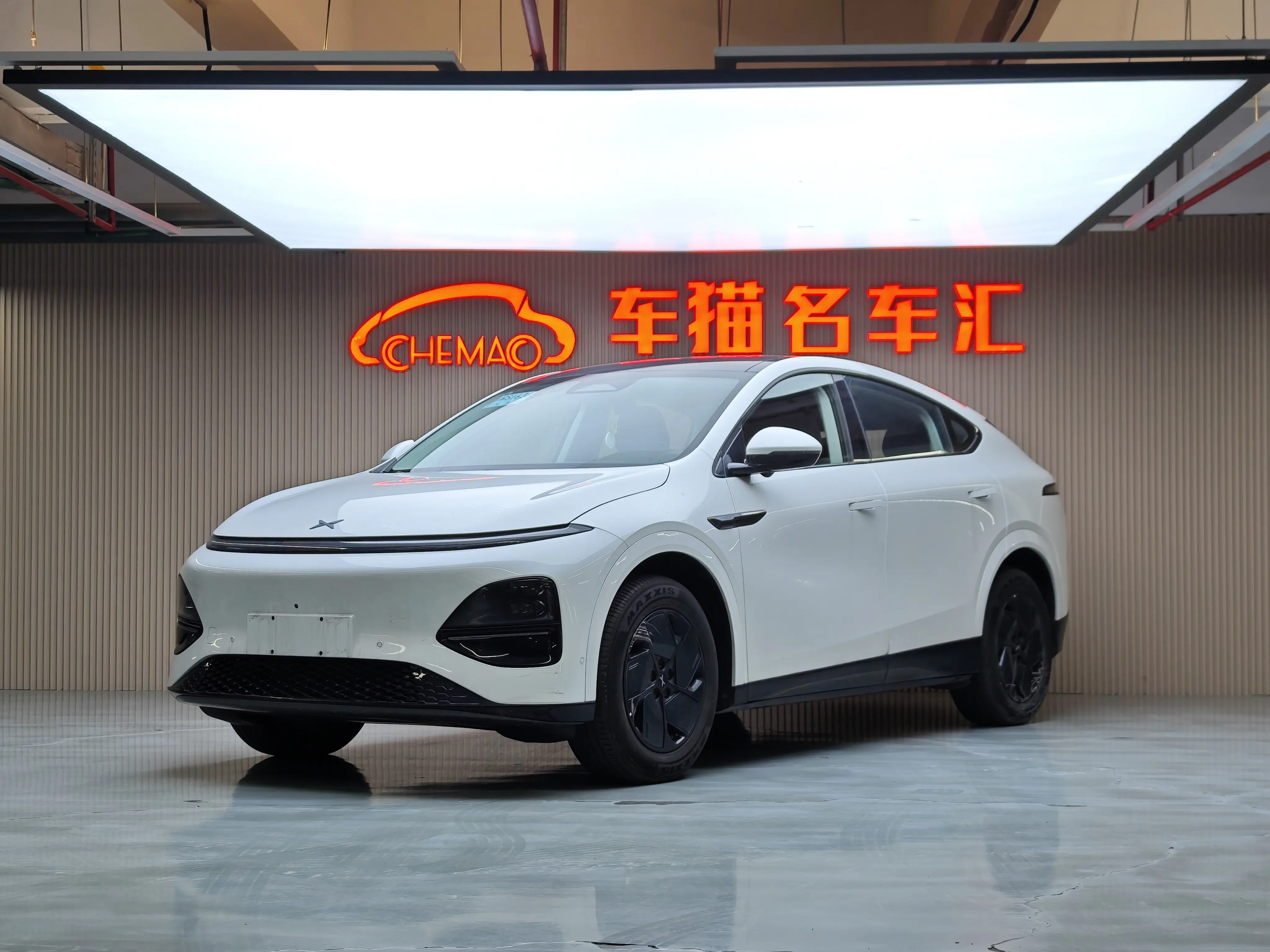 Xpeng G6  из Китая