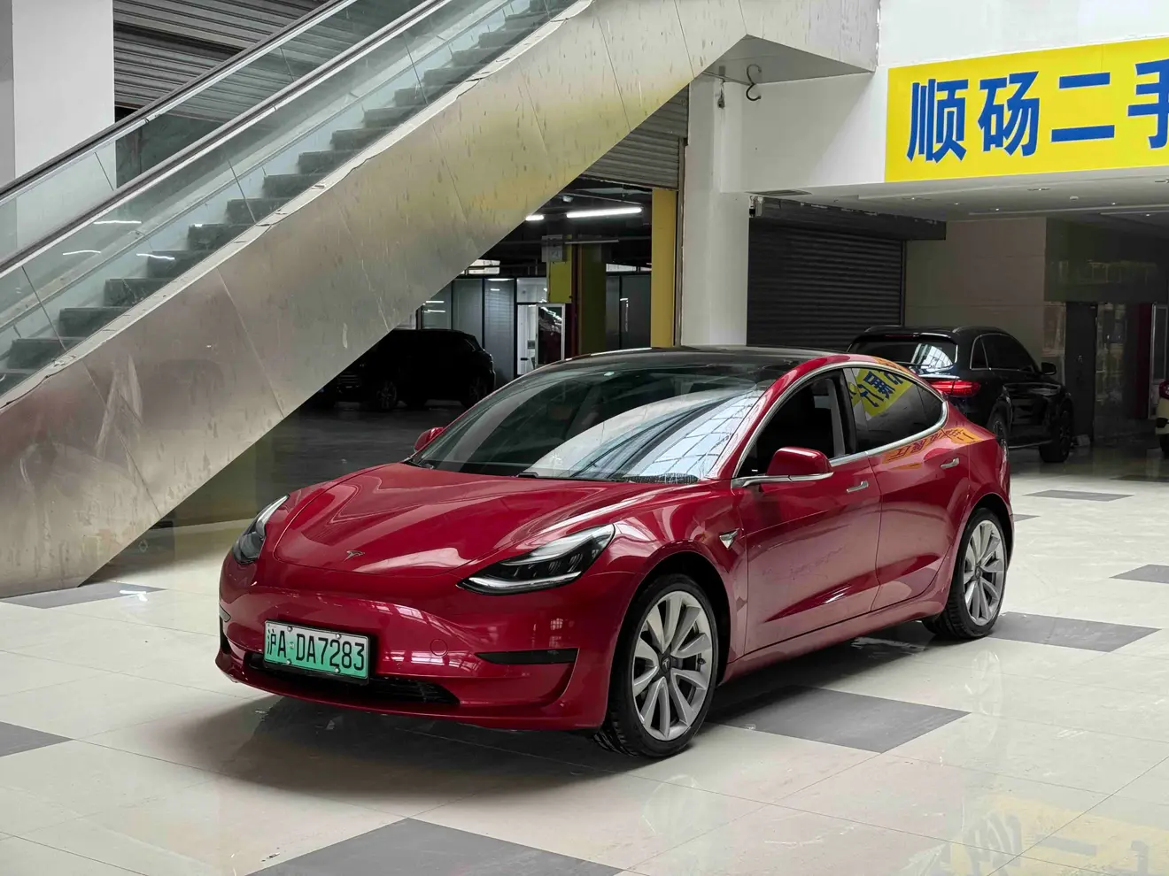 Tesla Model 3  из Китая