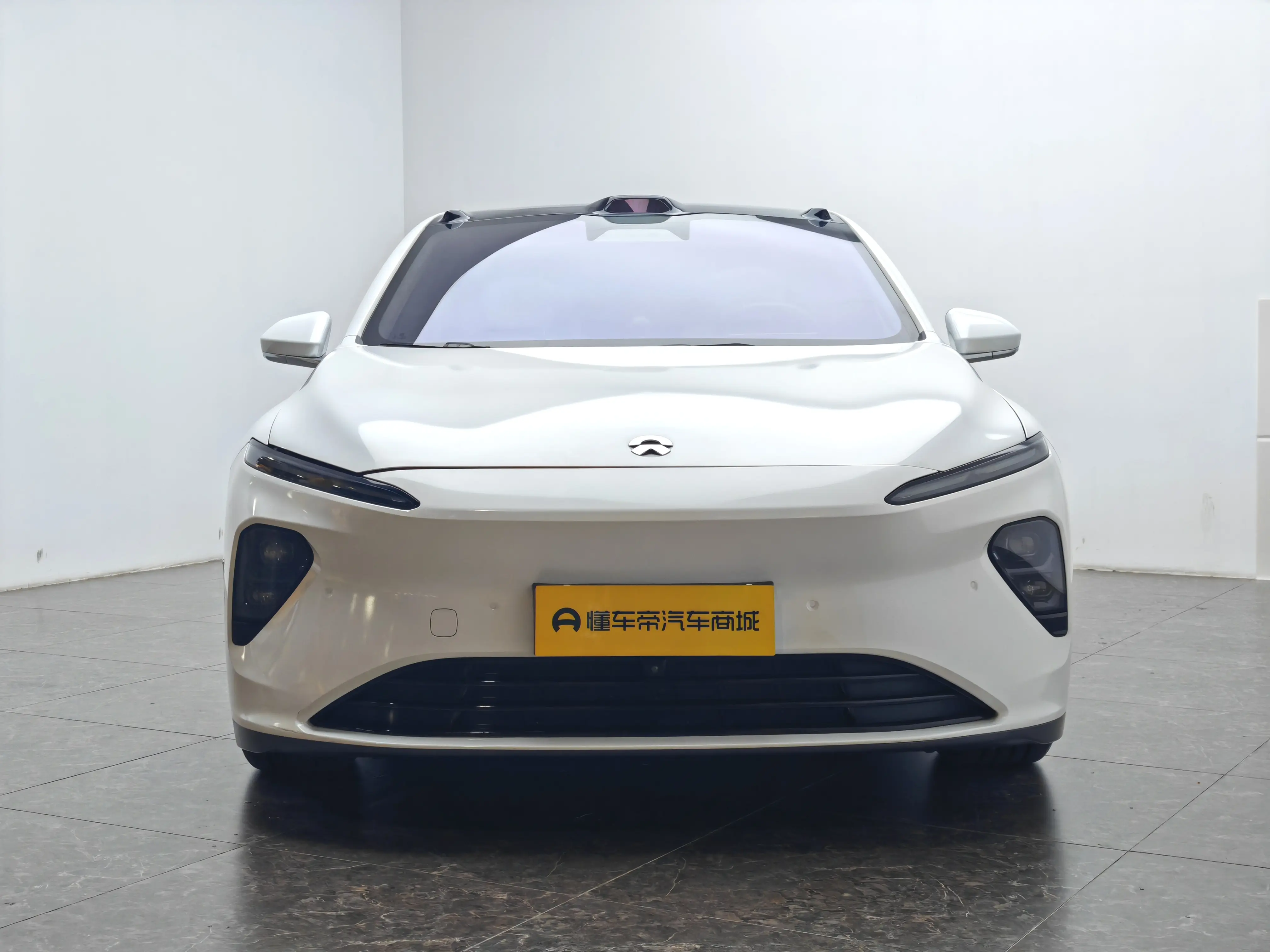 NIO ET7  из Китая