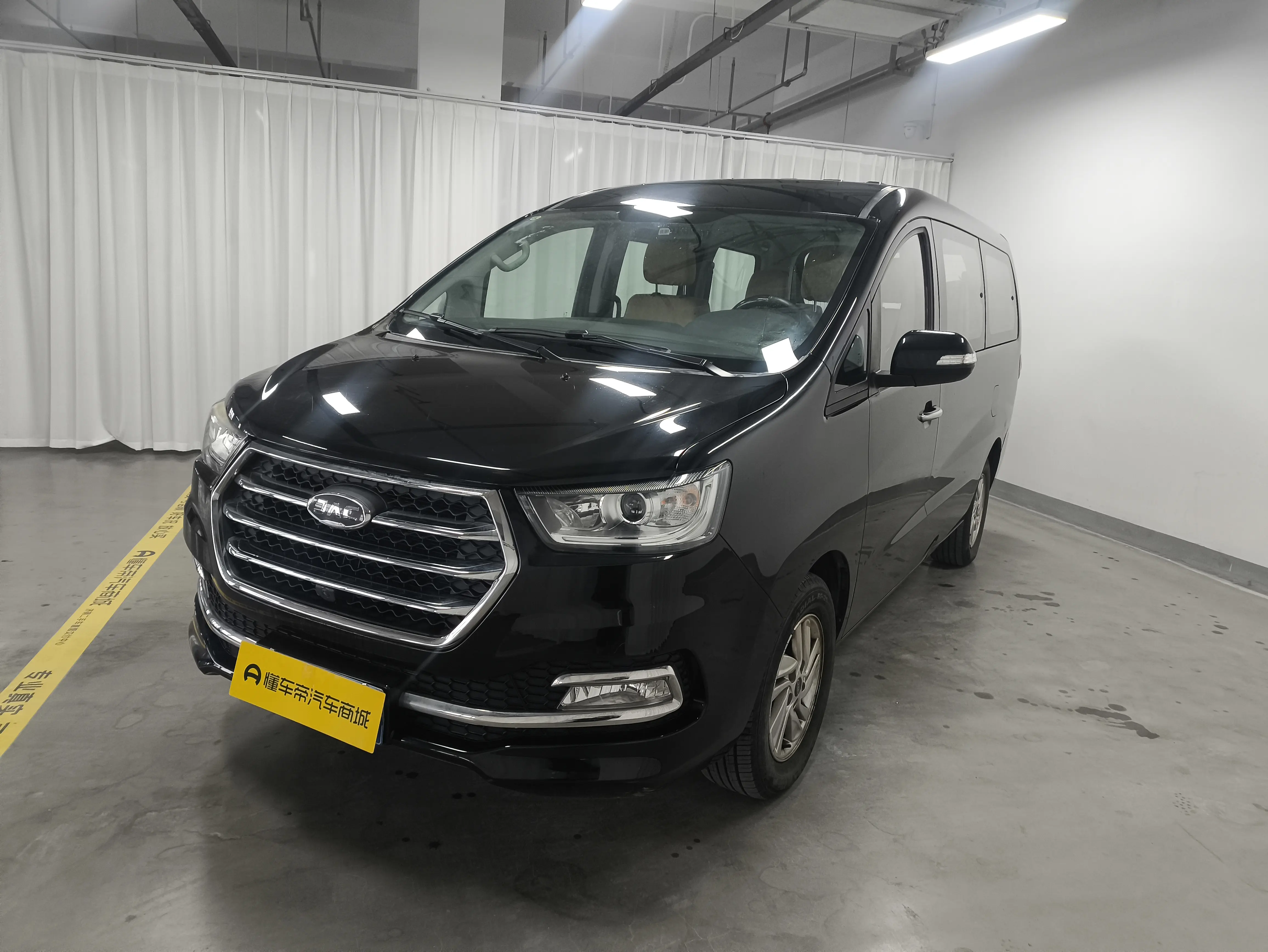 JAC Ruifeng M4  из Китая