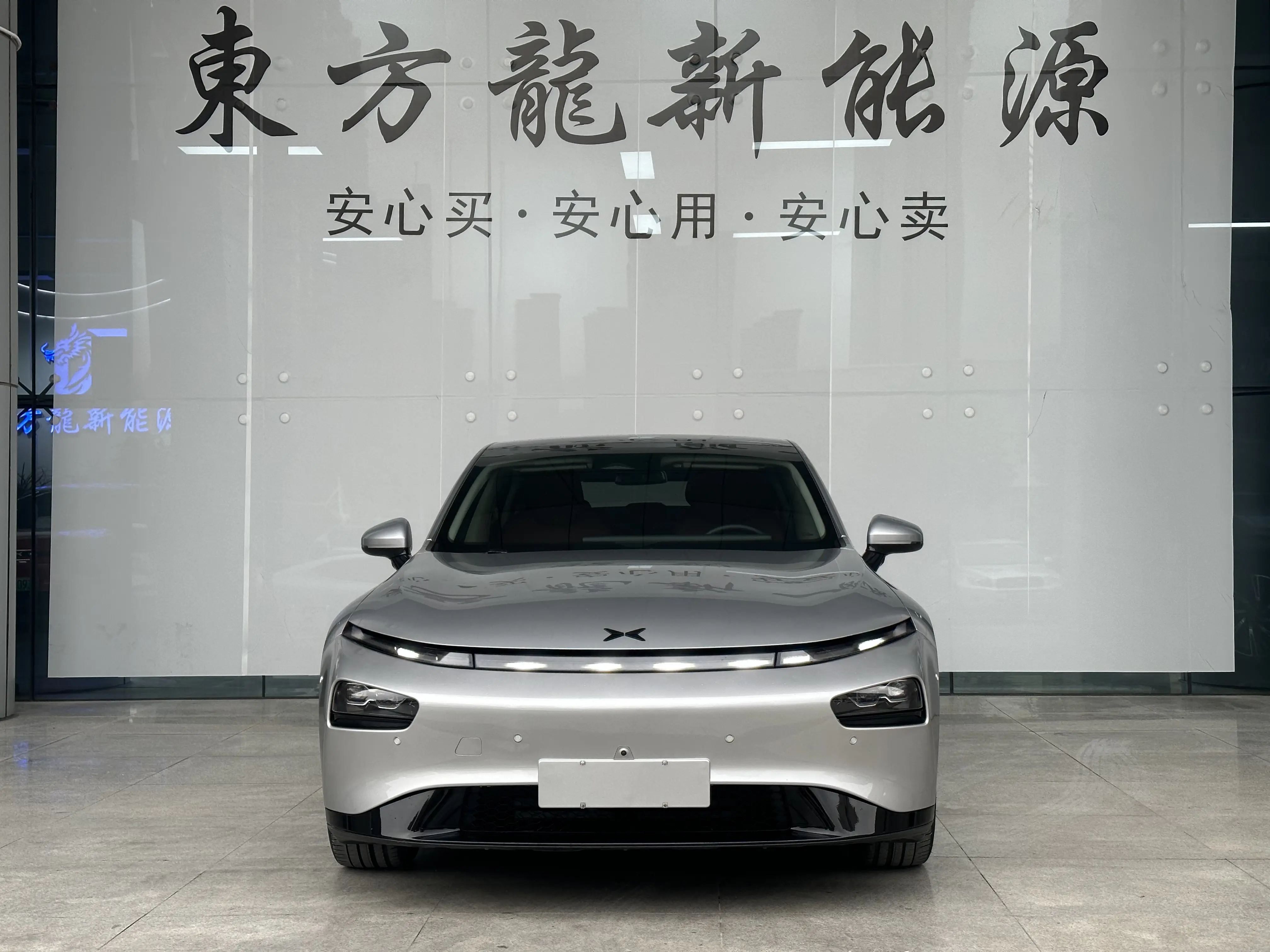 Xpeng P7  из Китая