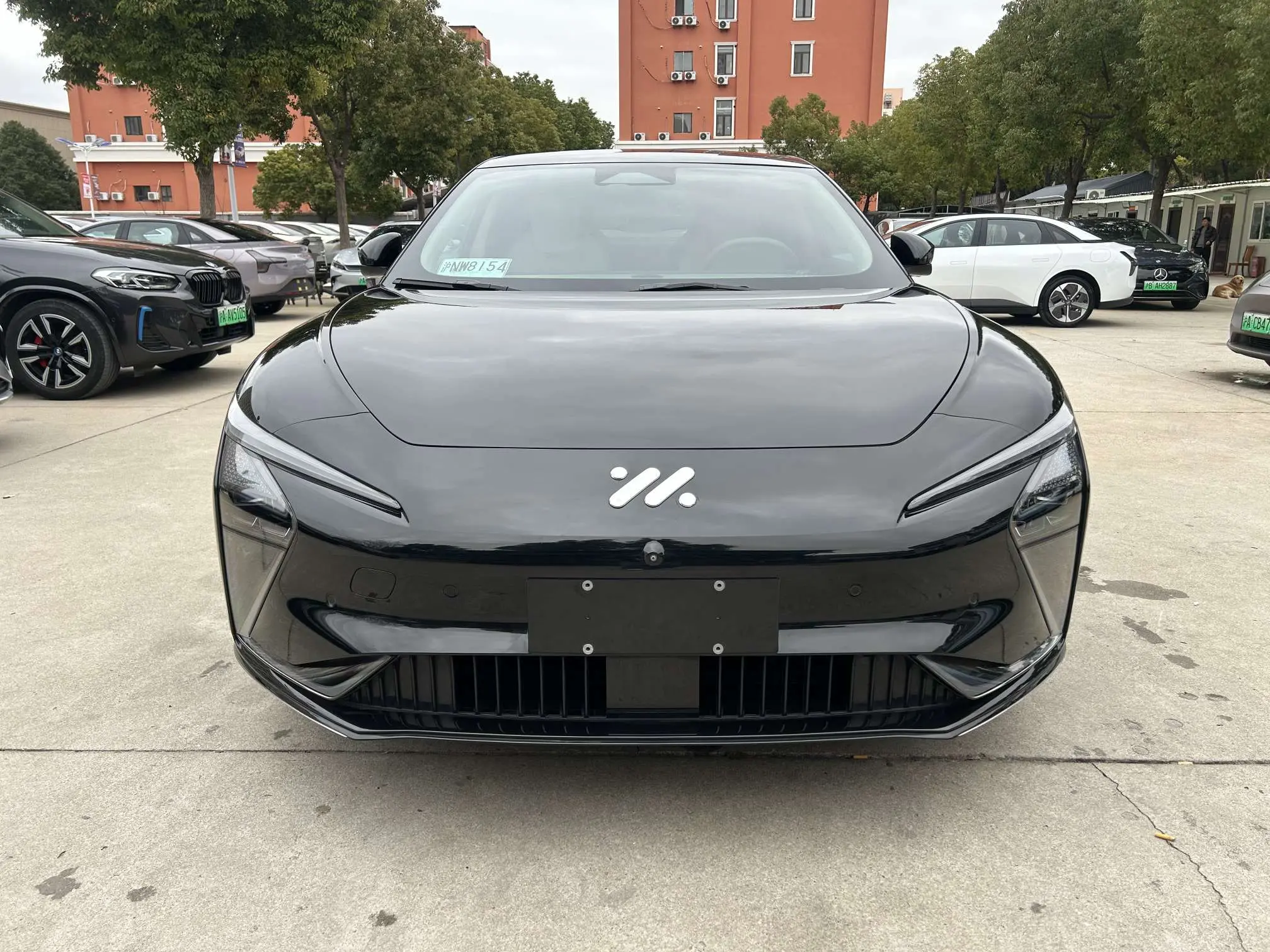 Zhiji L7  из Китая