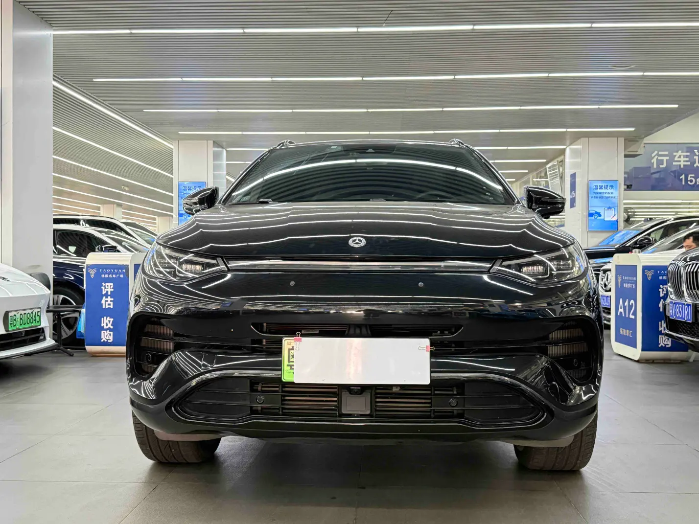 Denza X PHEV  из Китая