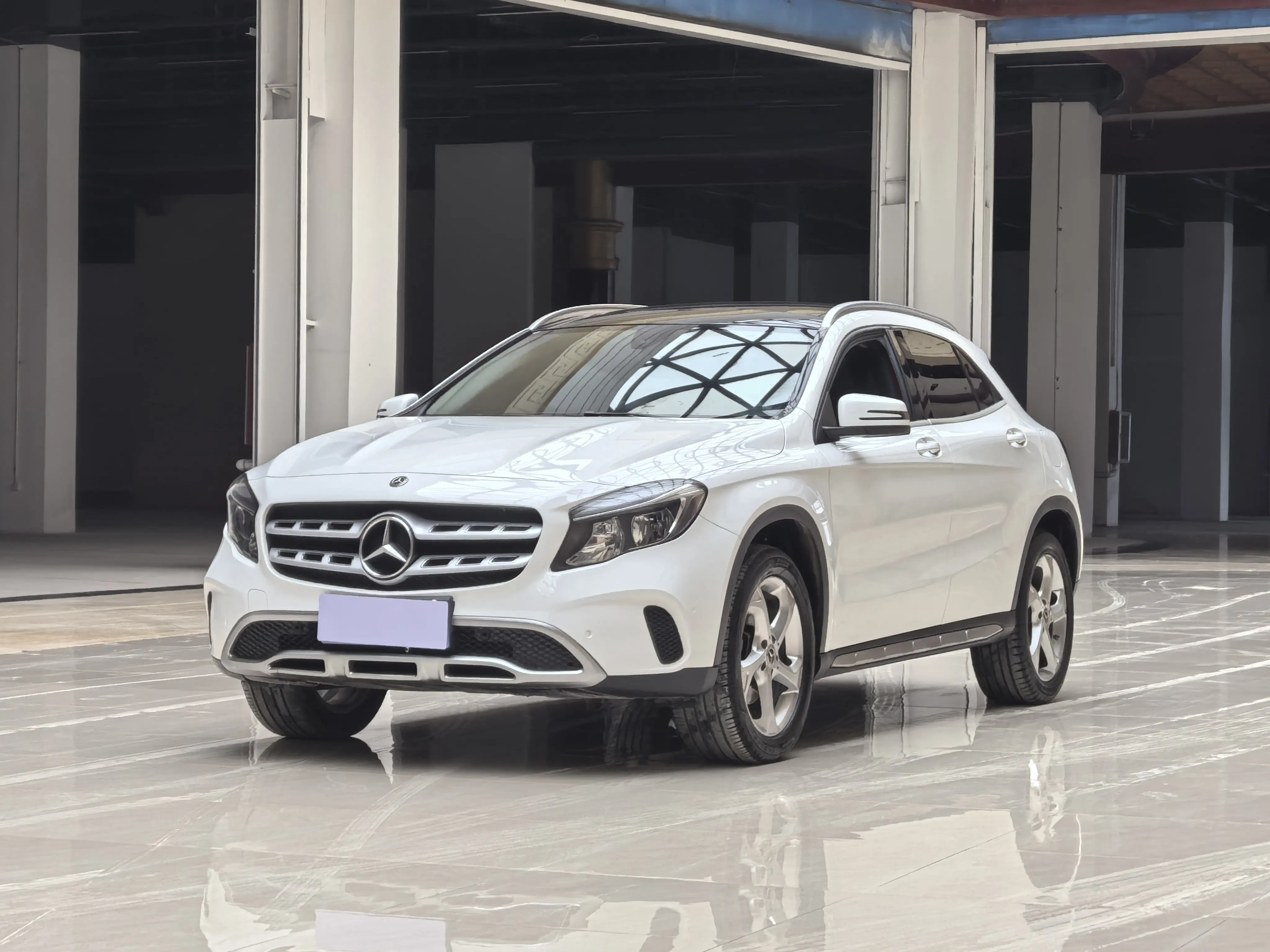 Mercedes-Benz GLA  из Китая