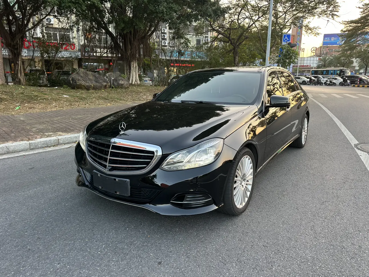 Mercedes-Benz E-Class  из Китая