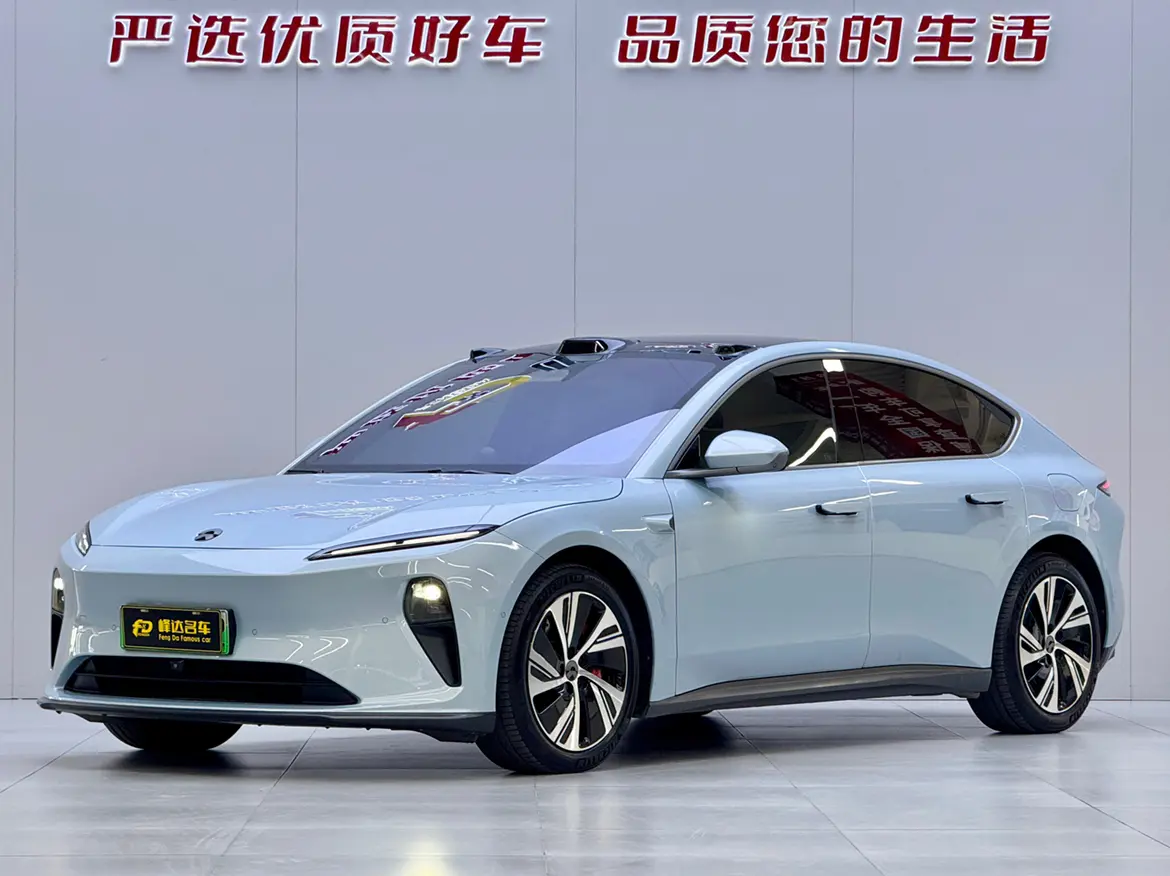 NIO ET5  из Китая