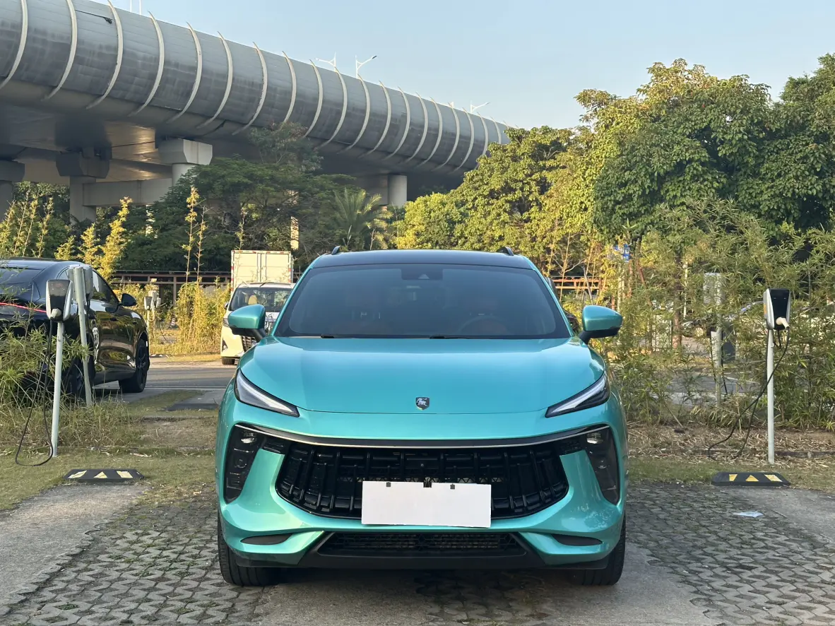 Forthing Fengxing T5 EVO  из Китая