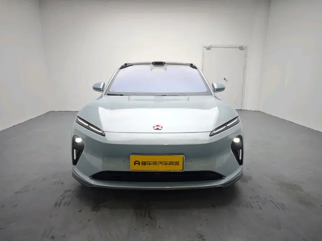 NIO ET5T  из Китая