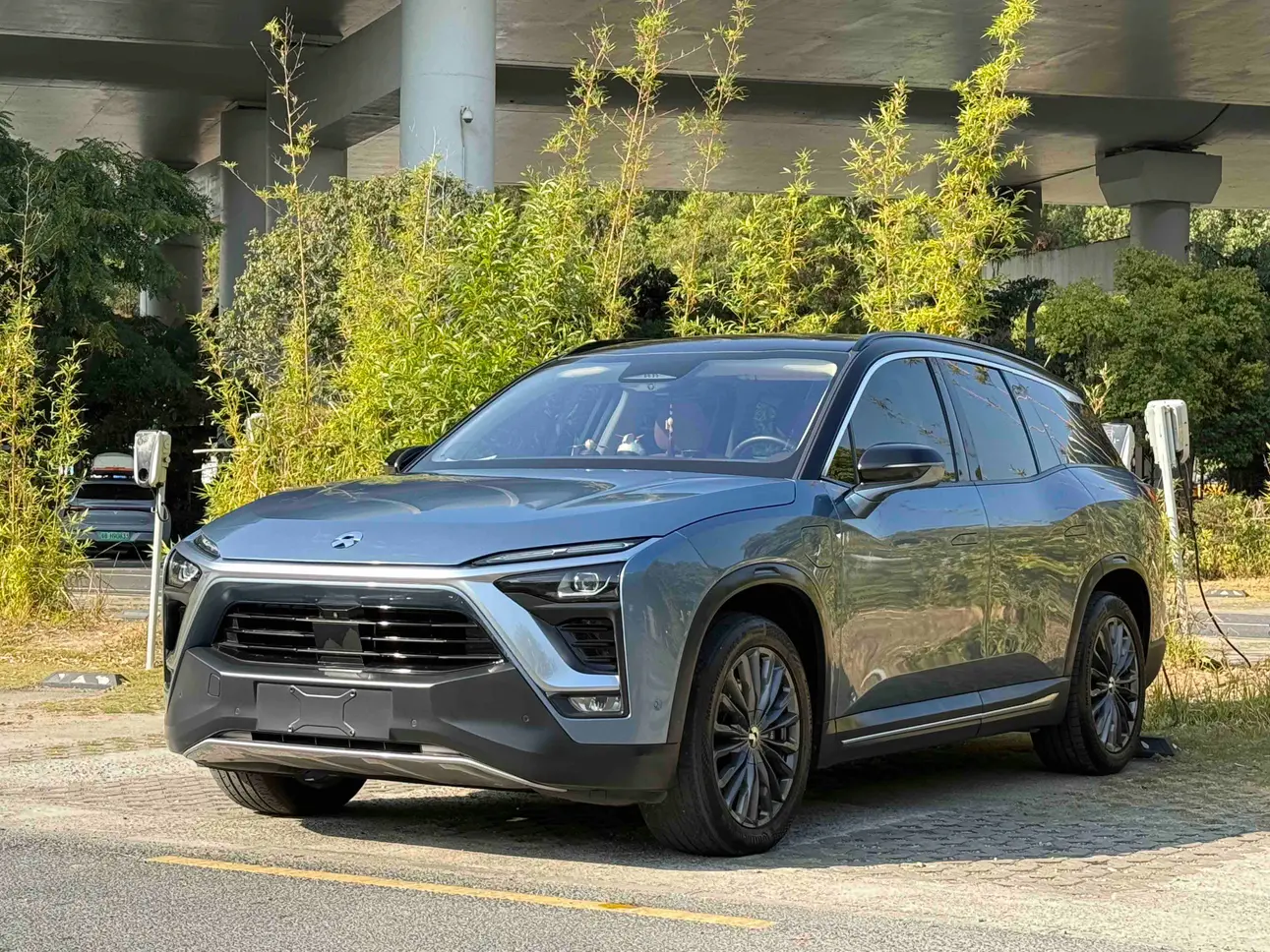 NIO ES8  из Китая
