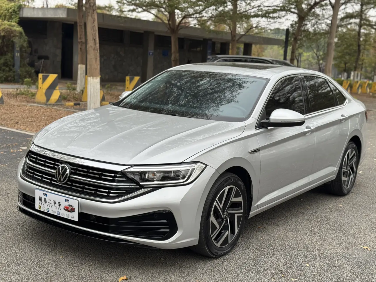 Volkswagen Sagitar  из Китая