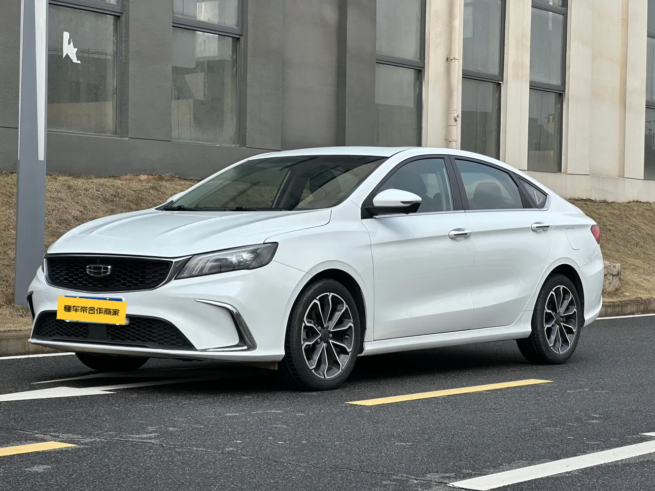 Geely Binrui  из Китая