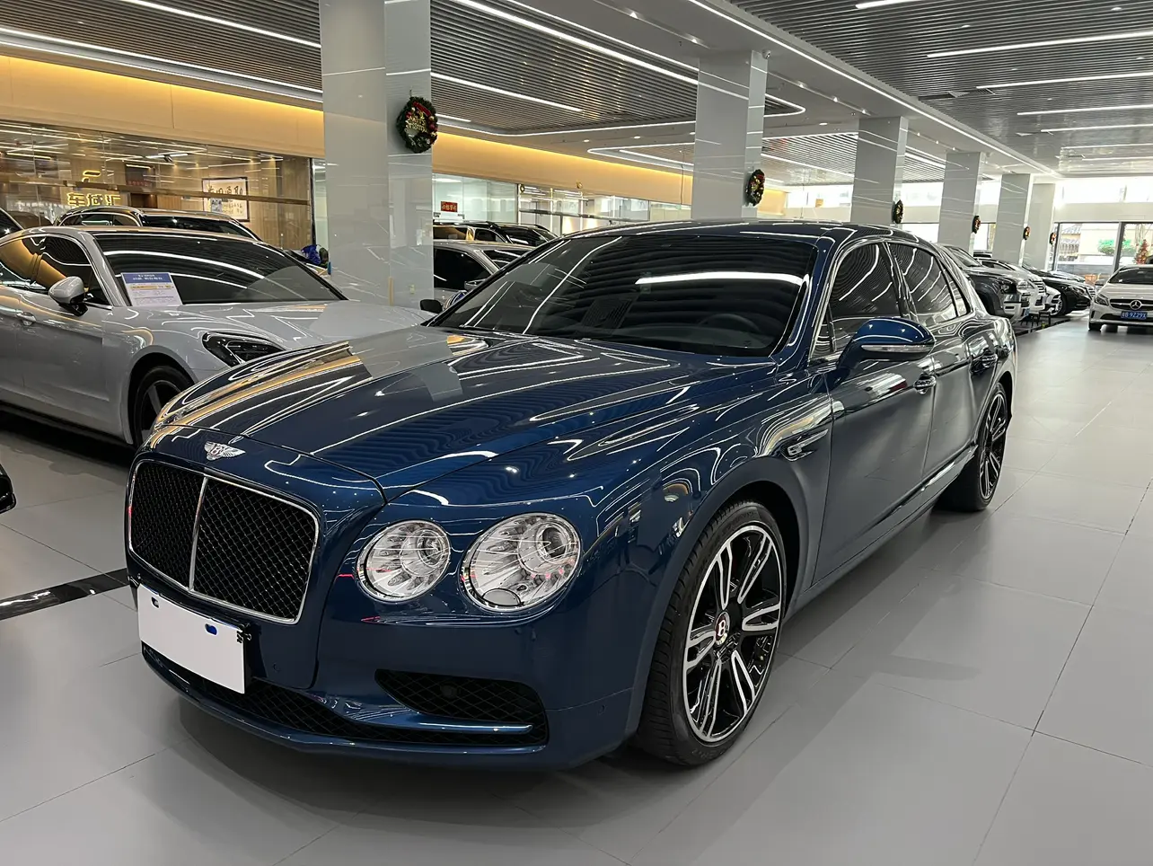 Bentley Galloping  из Китая