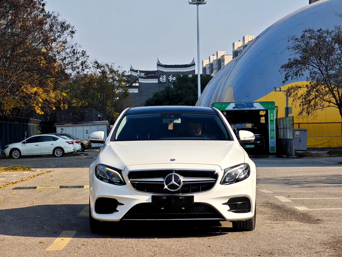 Mercedes-Benz E-Class  из Китая
