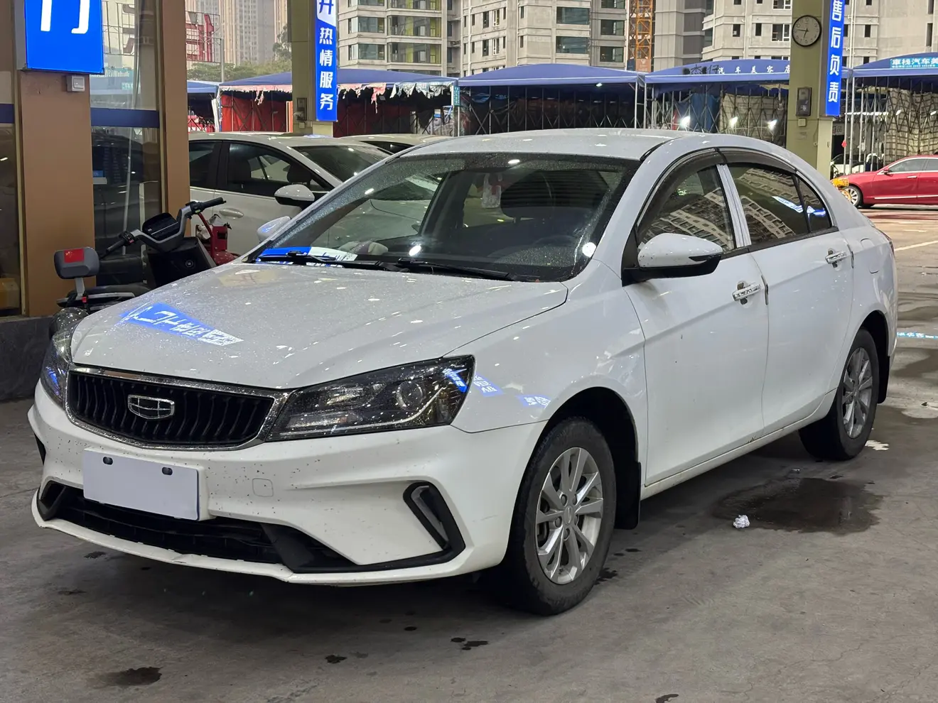 Geely Emgrand  из Китая