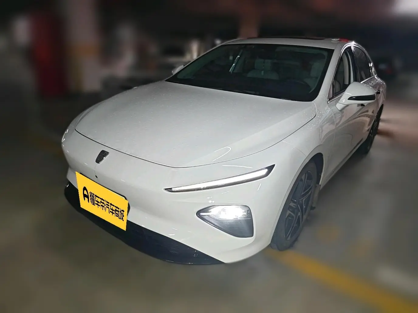 Roewe D7 EV  из Китая