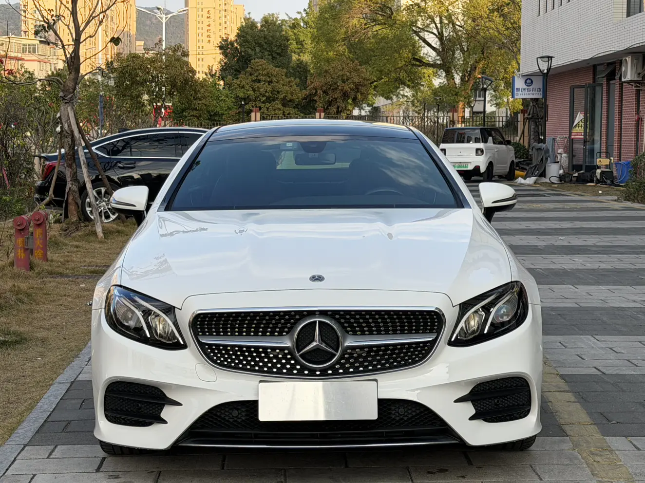 Mercedes-Benz E-Class  из Китая