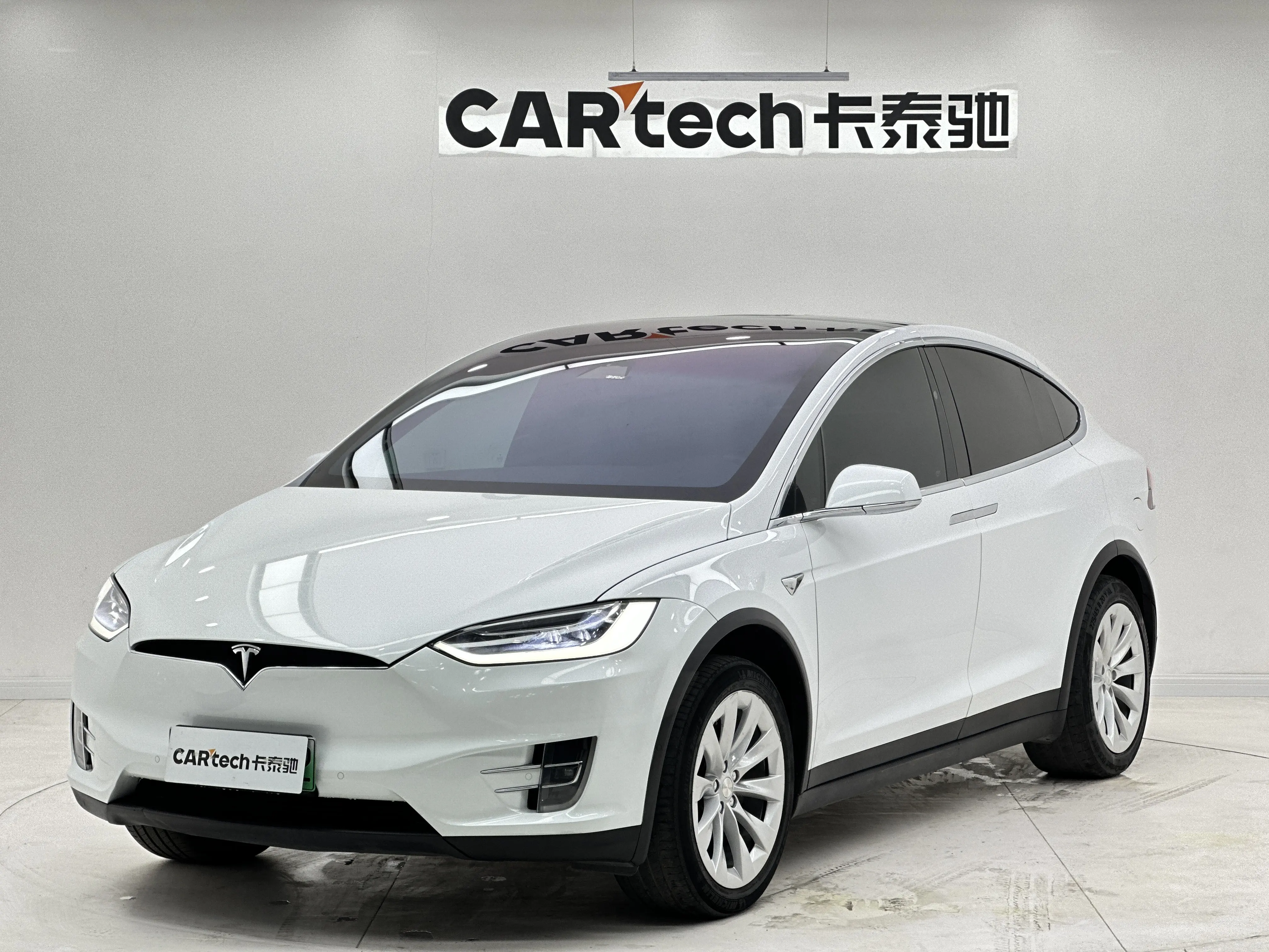 Tesla Model X  из Китая