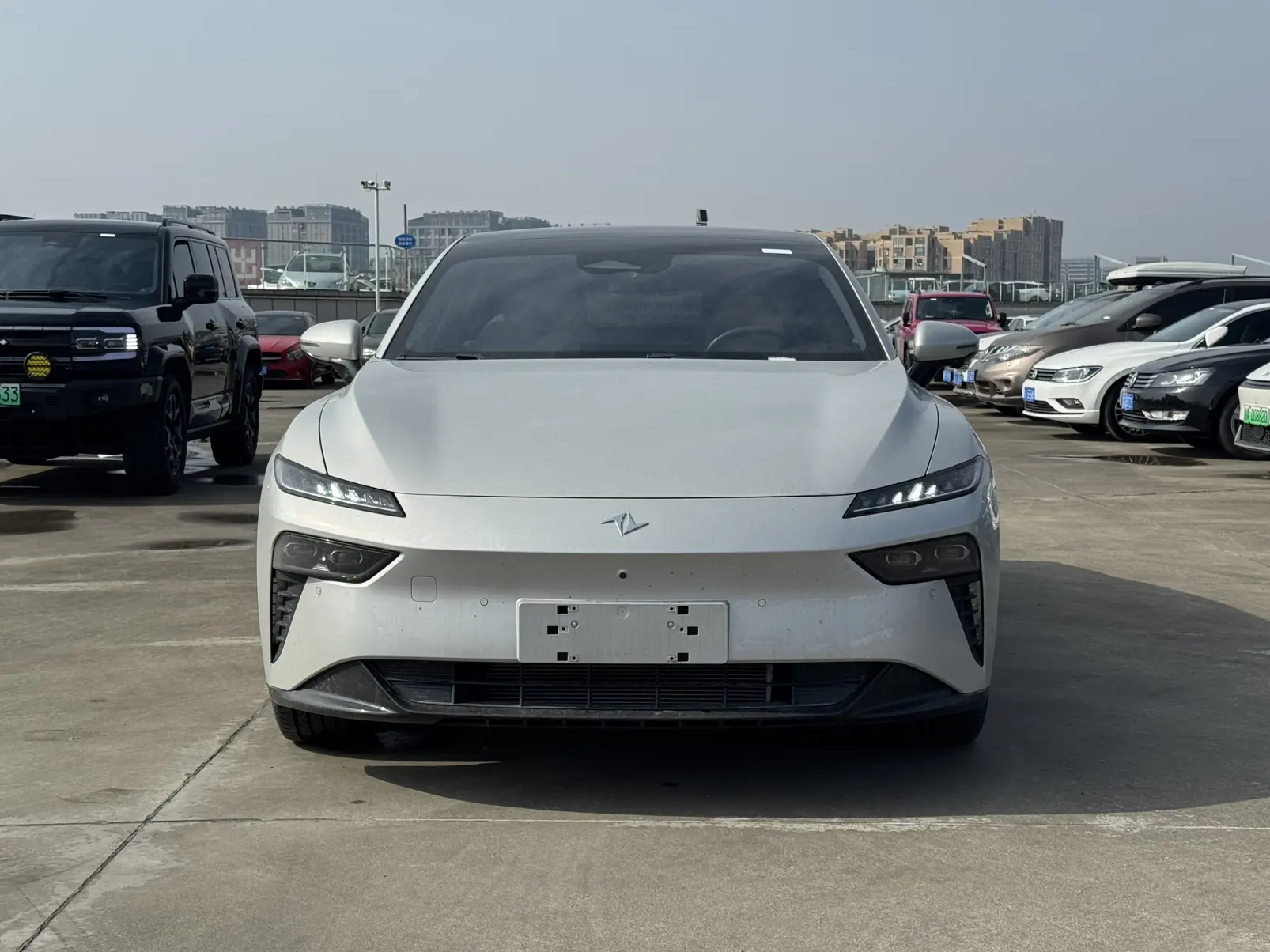 Dongfeng Eπ007  из Китая