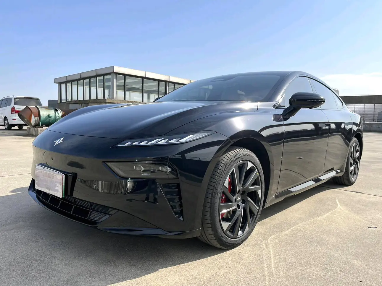 Dongfeng Eπ007  из Китая