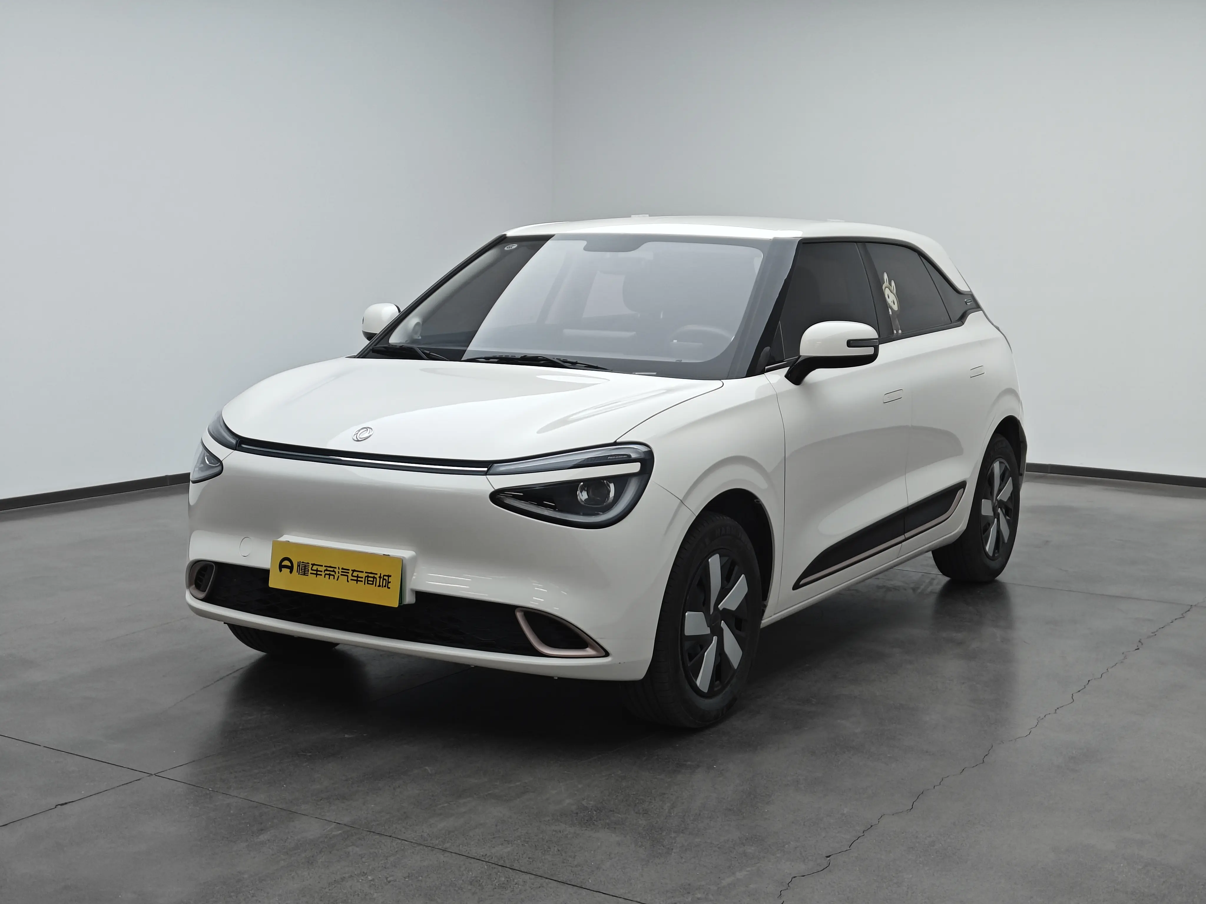 Dongfeng Nano 01  из Китая