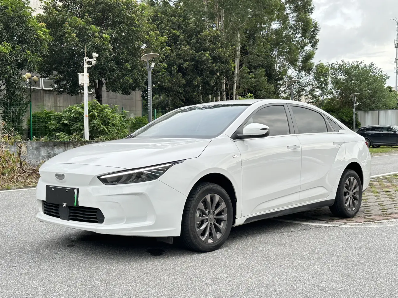 Geely Geometry A  из Китая