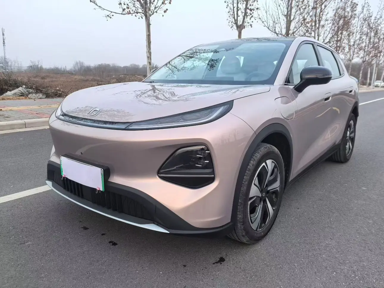 Changan Qiyuan Q05  из Китая