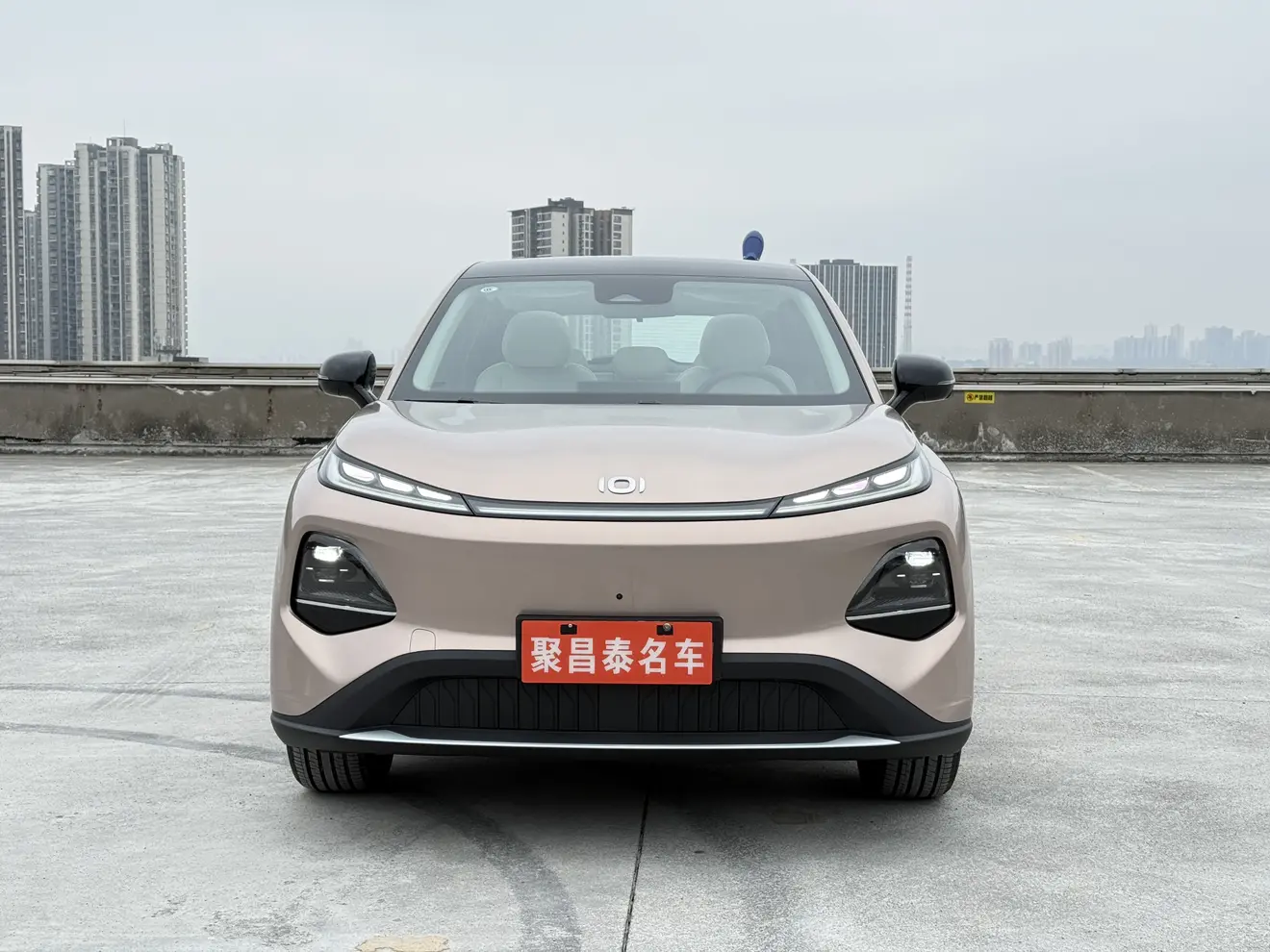 Changan Qiyuan Q05  из Китая