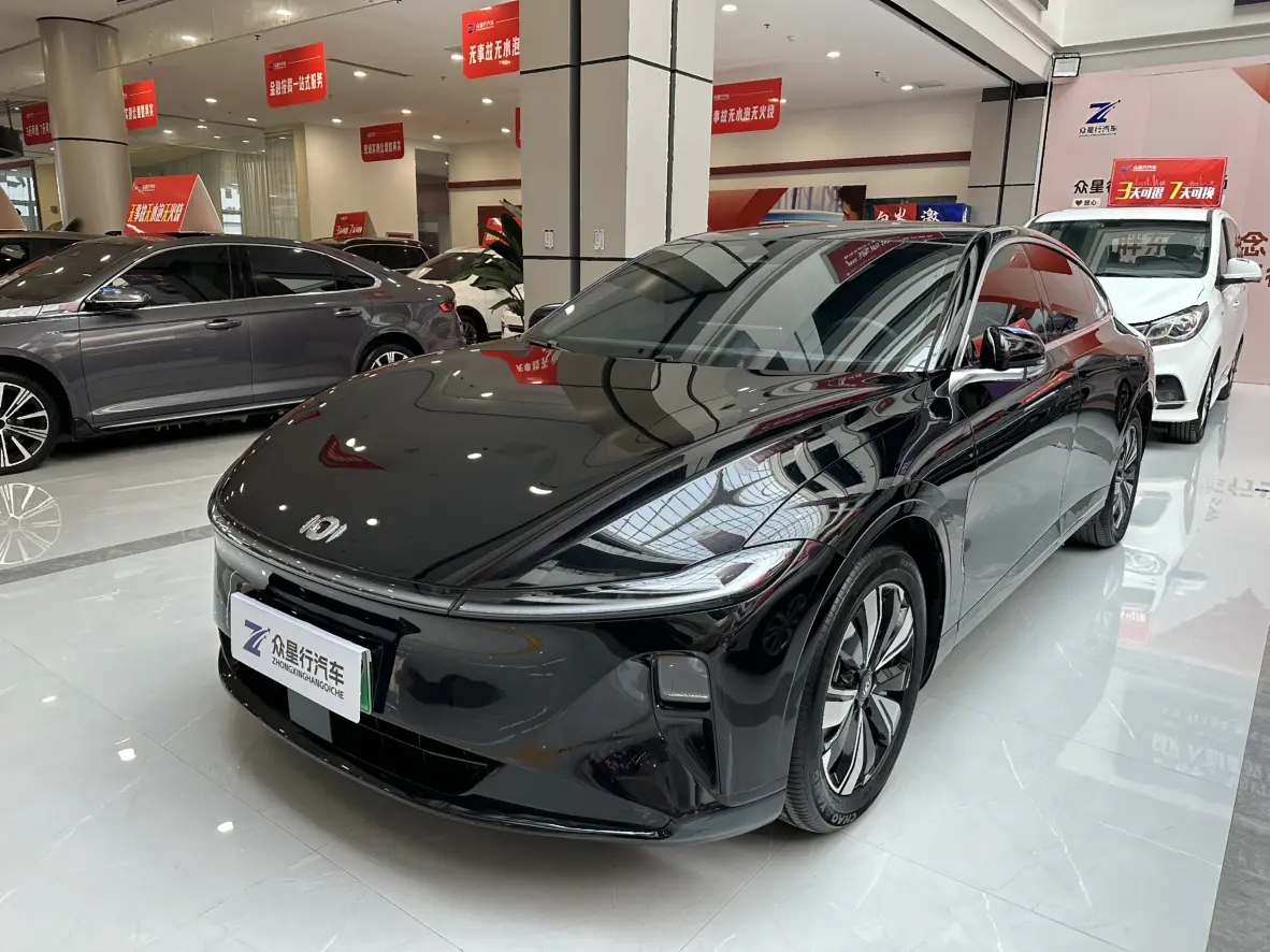 Changan Qiyuan A07  из Китая